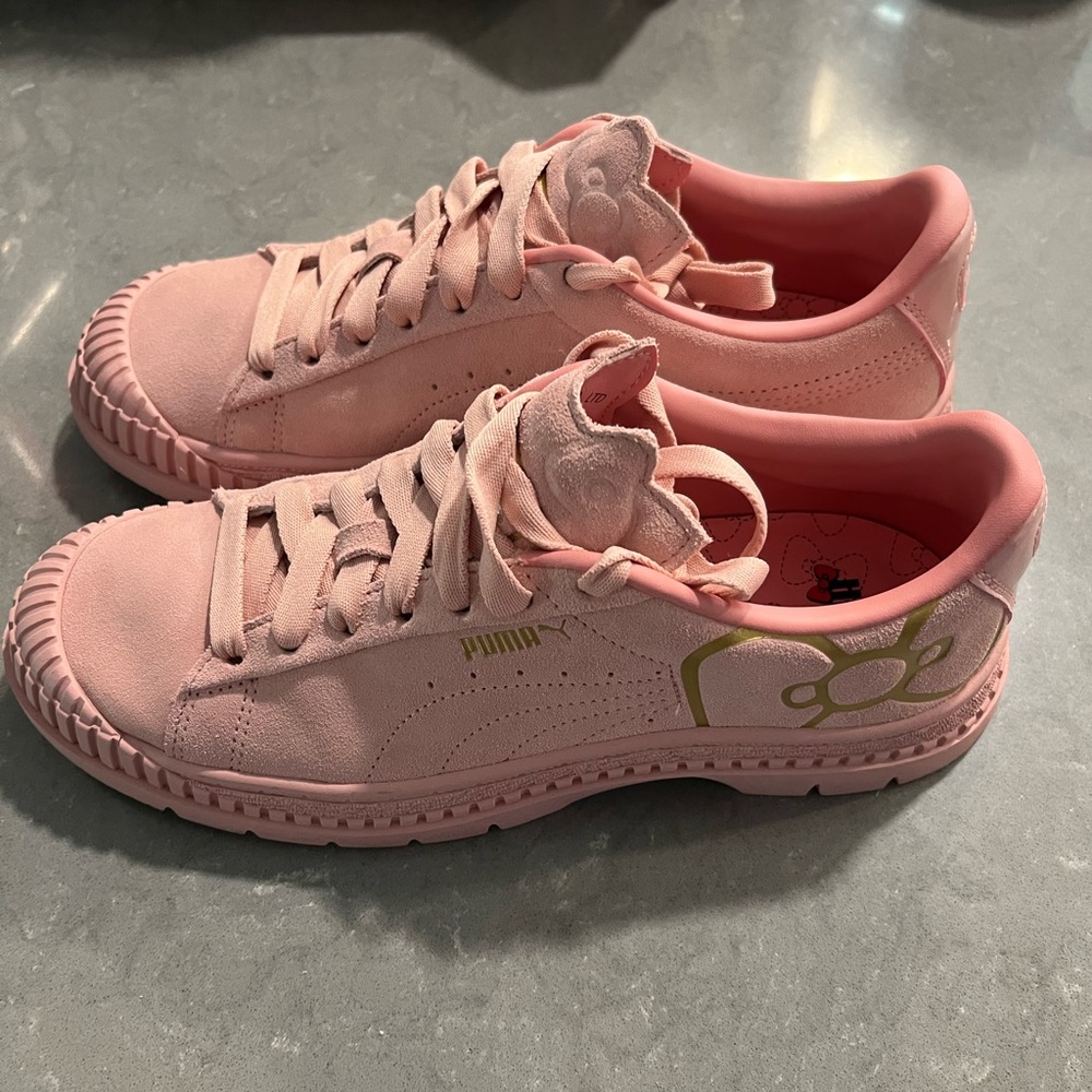 Puma Hello Kitty Sneakers (W8)
